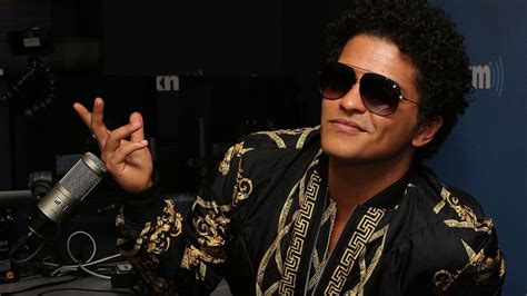 versace singer|Versace song bruno mars.